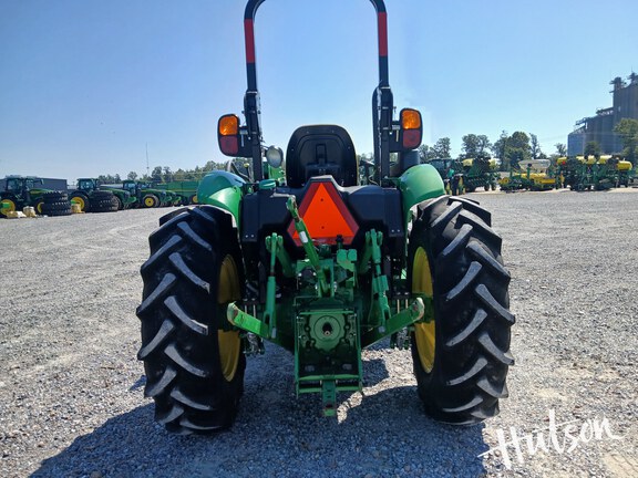 Photo of 2024 John Deere 5060E