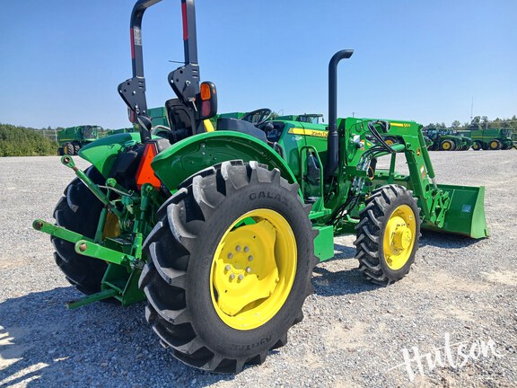 Photo of 2024 John Deere 5060E
