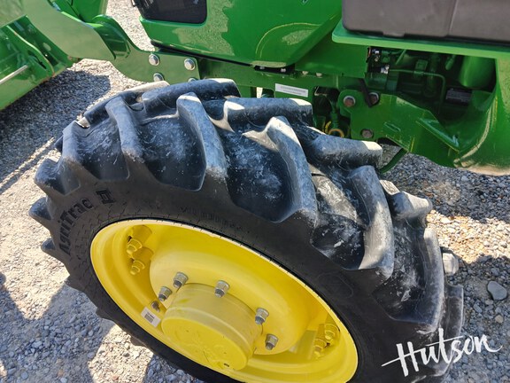 Photo of 2024 John Deere 5060E