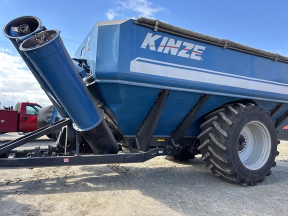 Used 2013 Kinze 1300 Grain Carts at Koenig Equipment in Anna, OH - Photo4