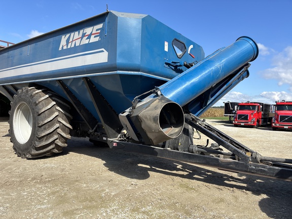 Used 2013 Kinze 1300 Grain Carts at Koenig Equipment in Anna, OH - Photo9