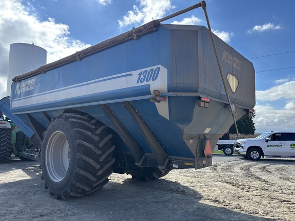 Used 2013 Kinze 1300 Grain Carts at Koenig Equipment in Anna, OH - Photo12