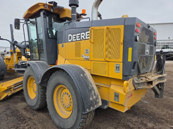 2015 John Deere 772G