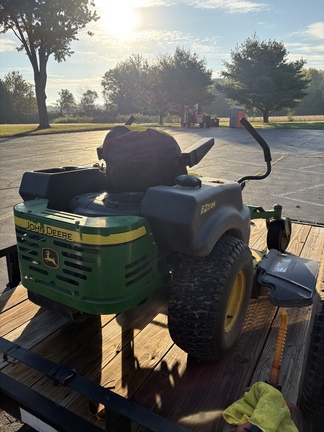Used 2008 John Deere Z425 Zero Turn Mowers at Koenig Equipment in Franklin, IN - Photo2