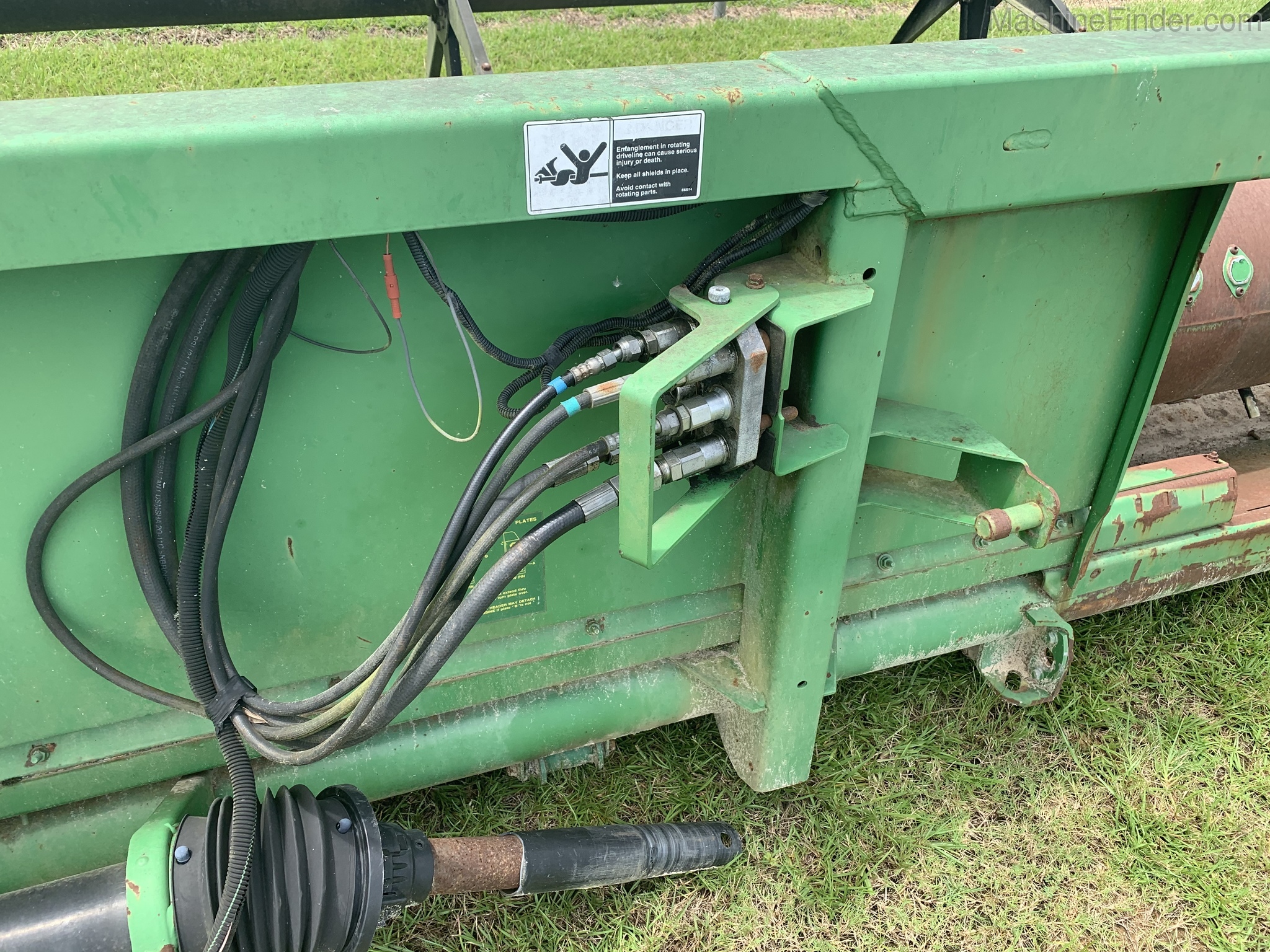 2004 John Deere 630F Image 9