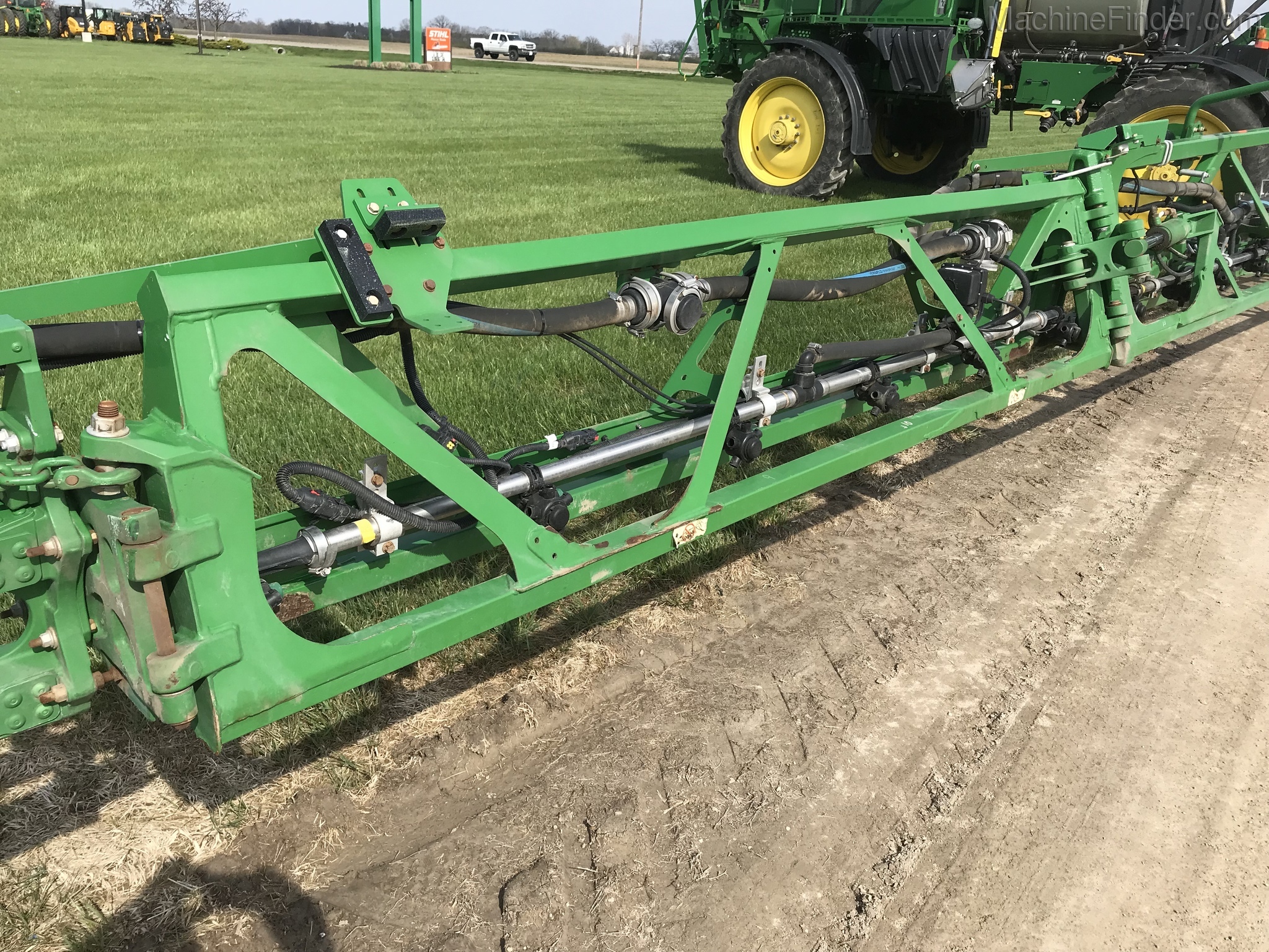 2015 John Deere R4038 Image 5