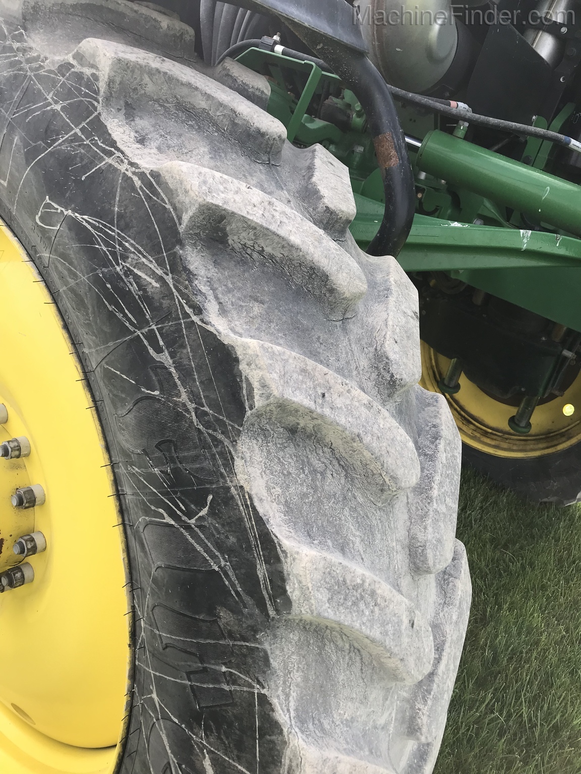 2015 John Deere R4038 Image 18