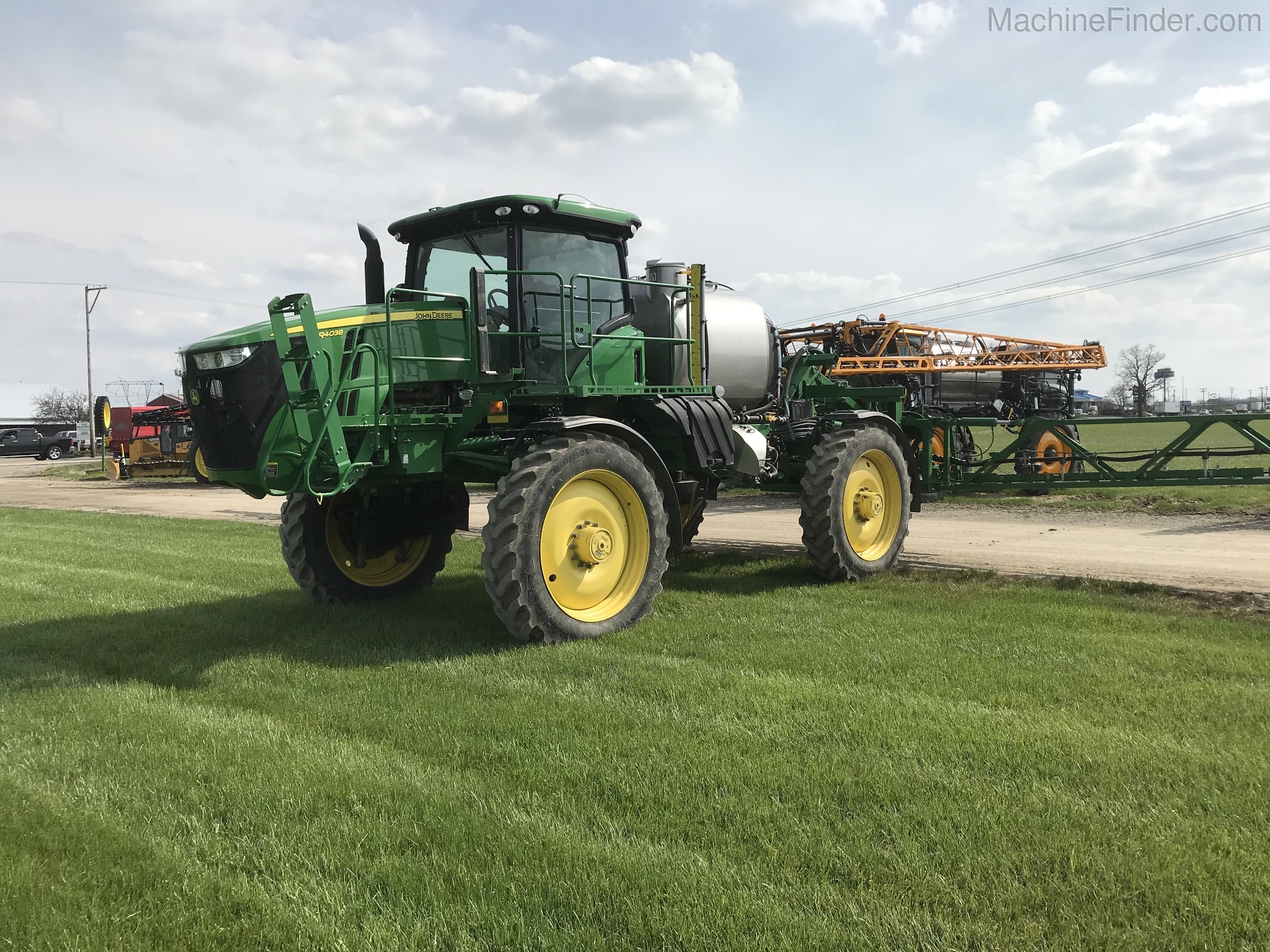 2015 John Deere R4038 Image 25