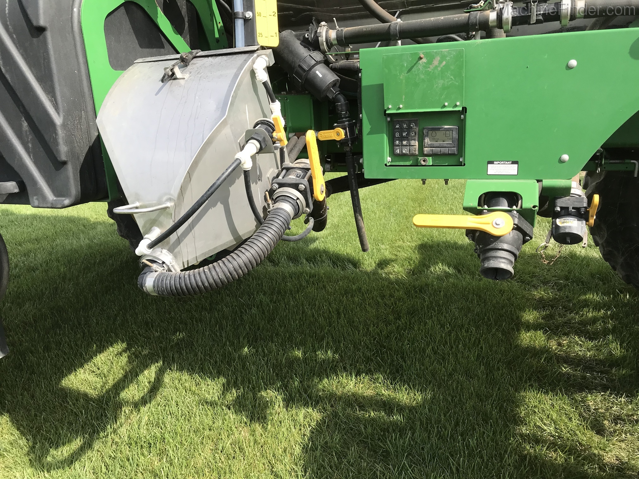 2015 John Deere R4038 Image 24