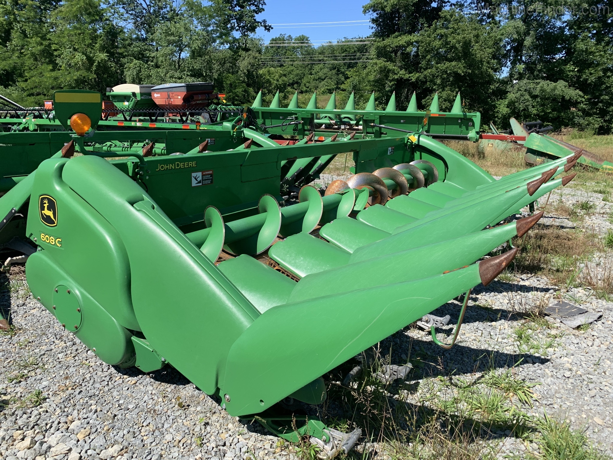 2011 John Deere 608C Image 4