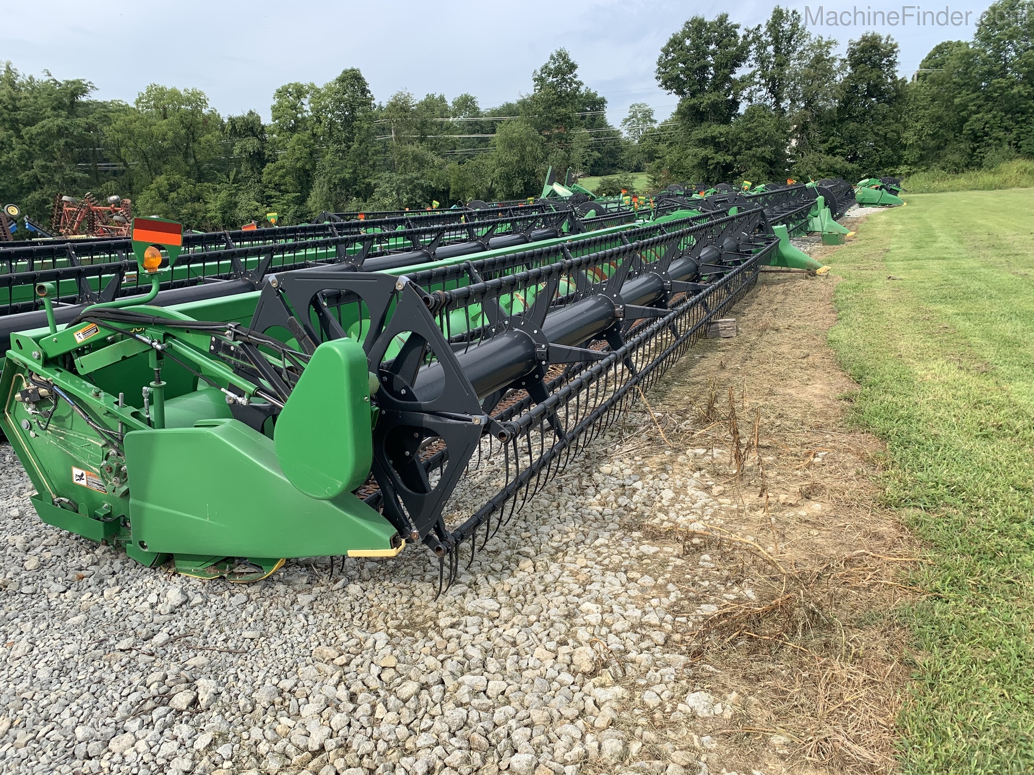 2012 John Deere 635F Image 6