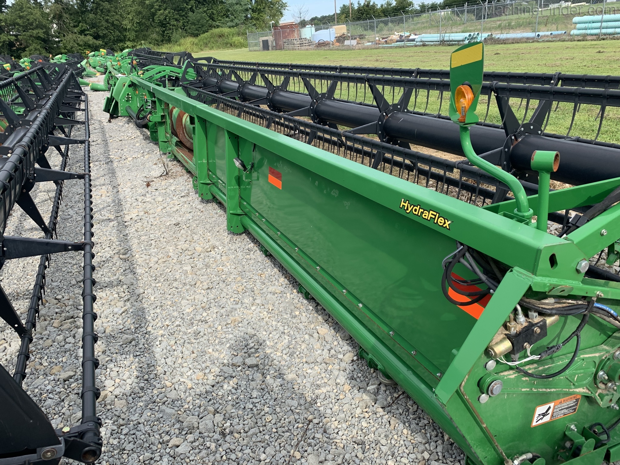 2012 John Deere 635F Image 2