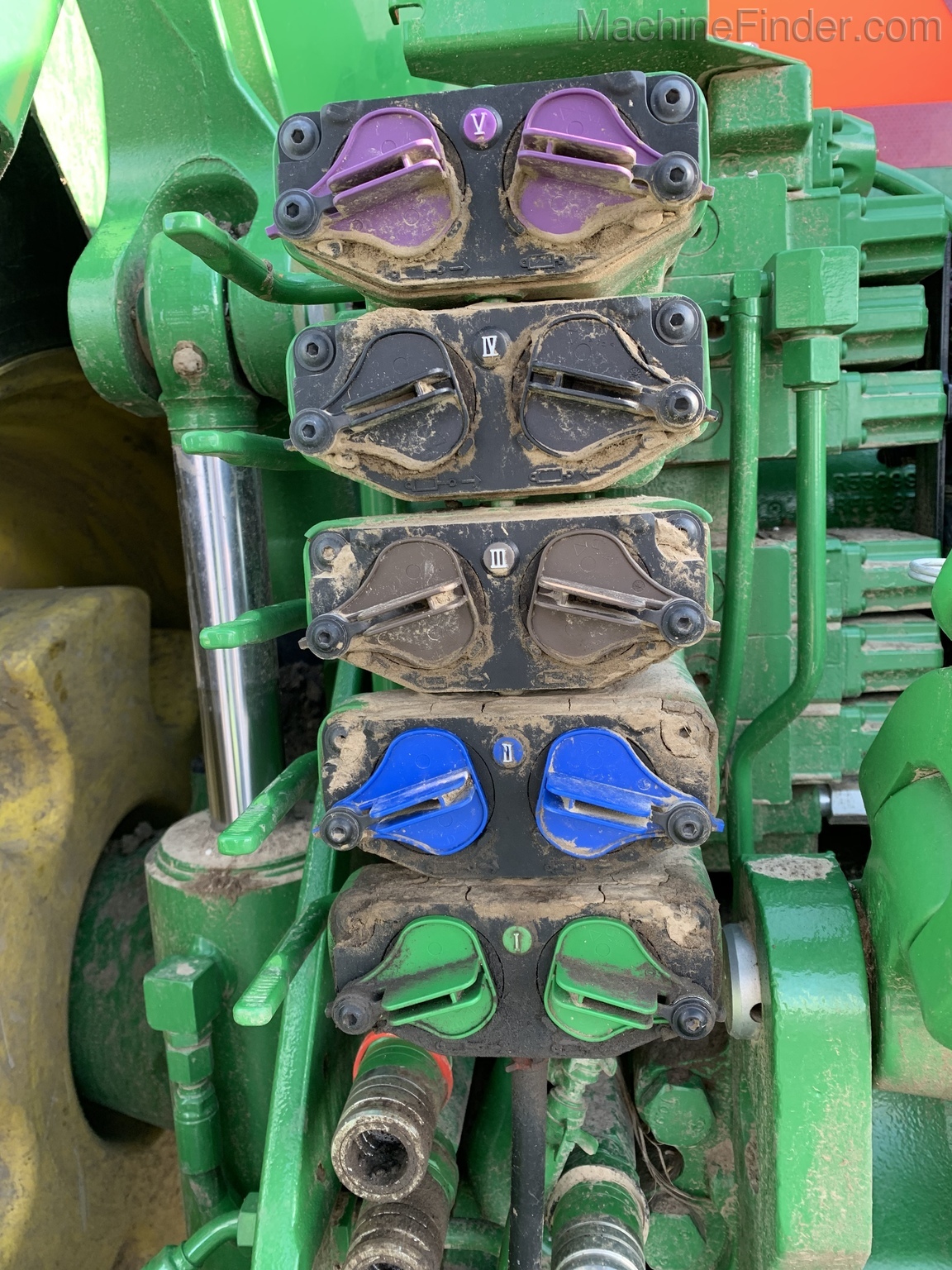 2018 John Deere 8320R Image 9