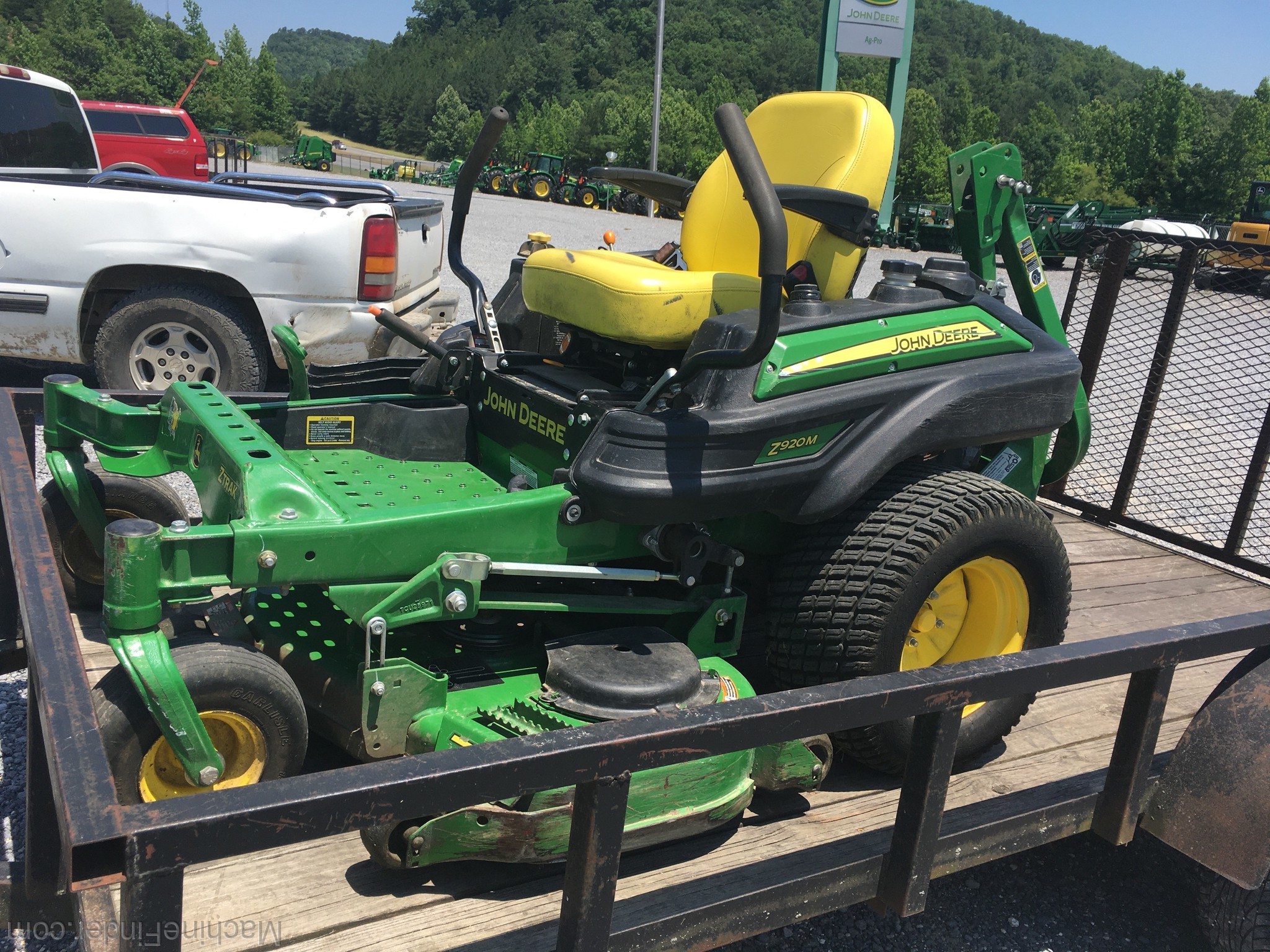 2016 John Deere Z920M Image 4