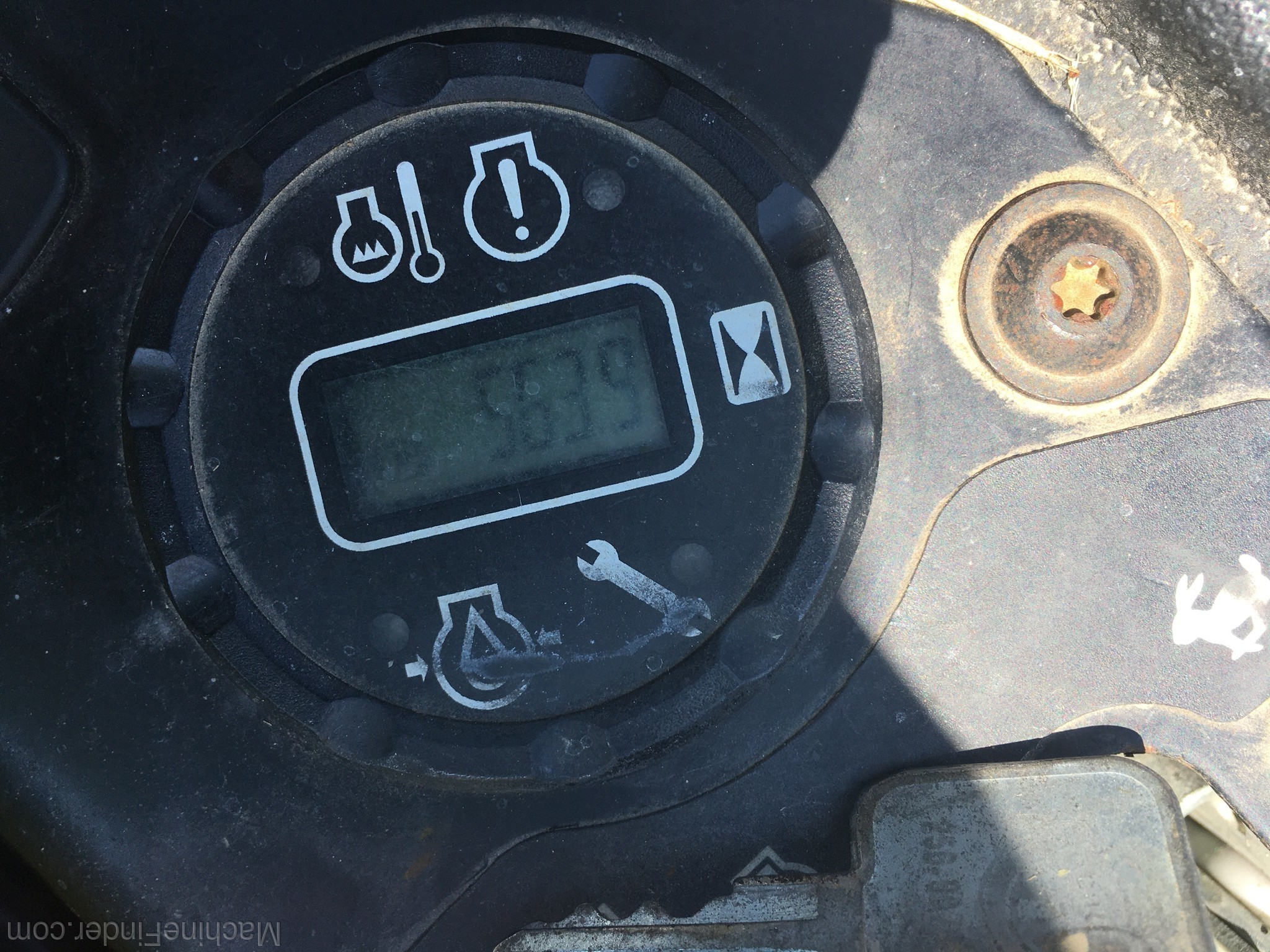 2016 John Deere Z920M Image 5