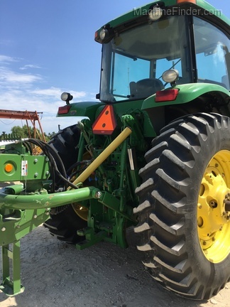 2003 John Deere 7820 Image 7