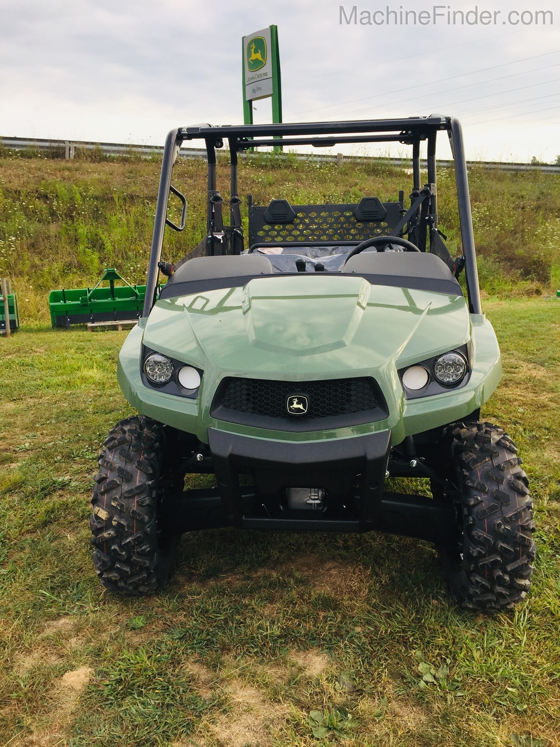 2021 John Deere 590MS4 Image 1