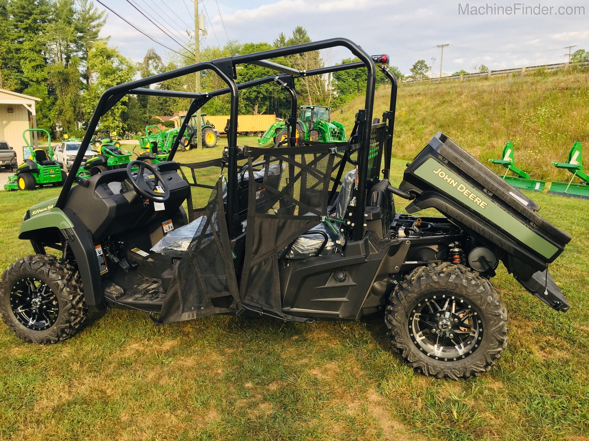 2021 John Deere 590MS4 Image 5