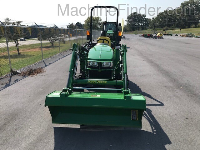 2020 John Deere 3038E Image 2