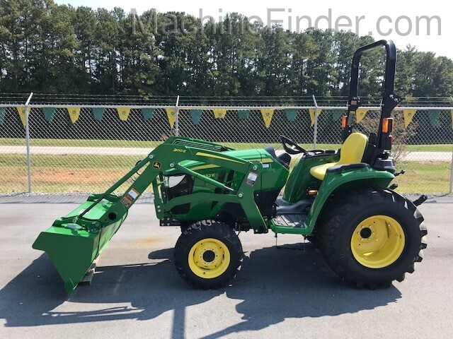 2020 John Deere 3038E Image 3
