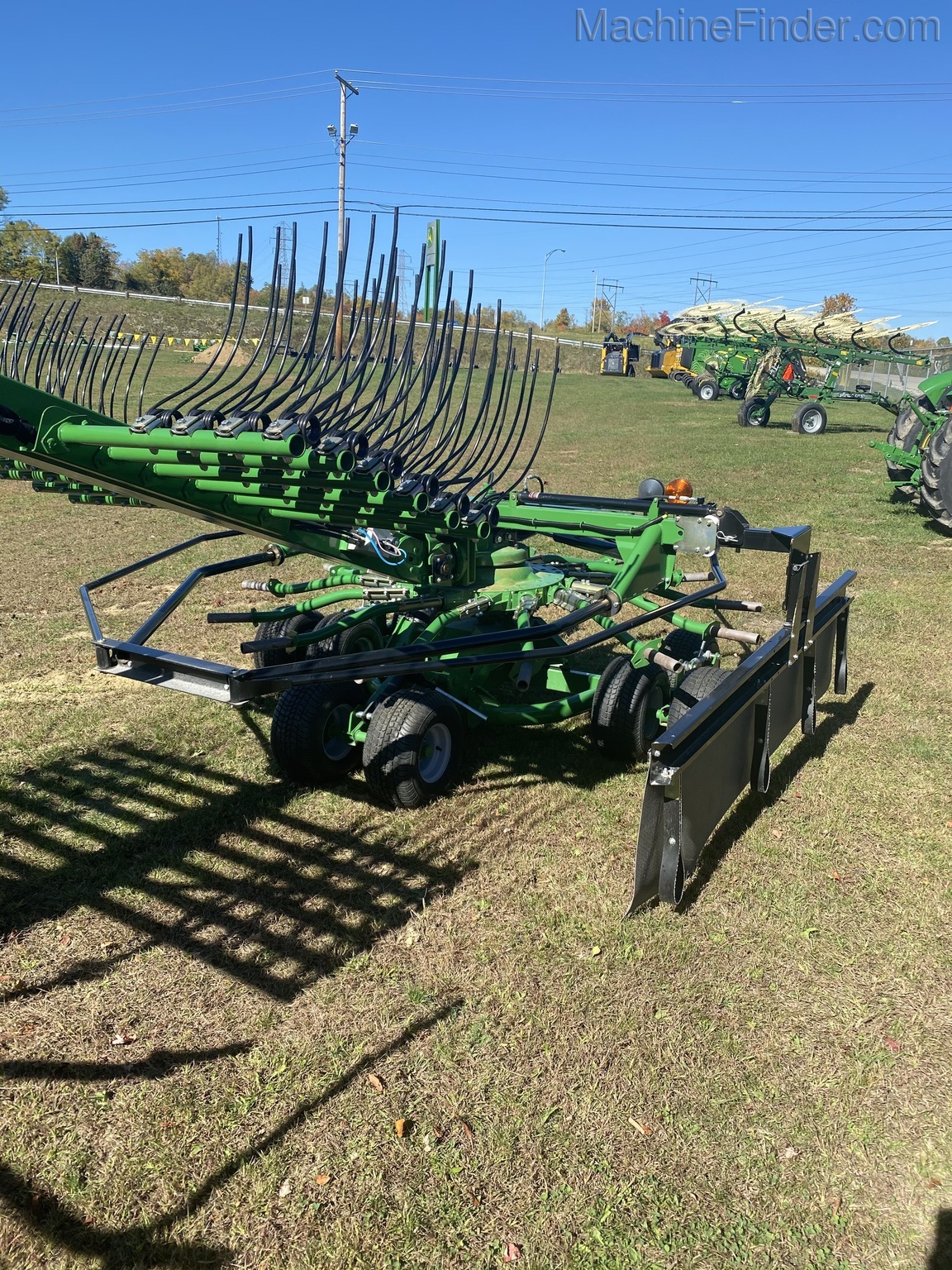 2019 Frontier RR2324 Image 3