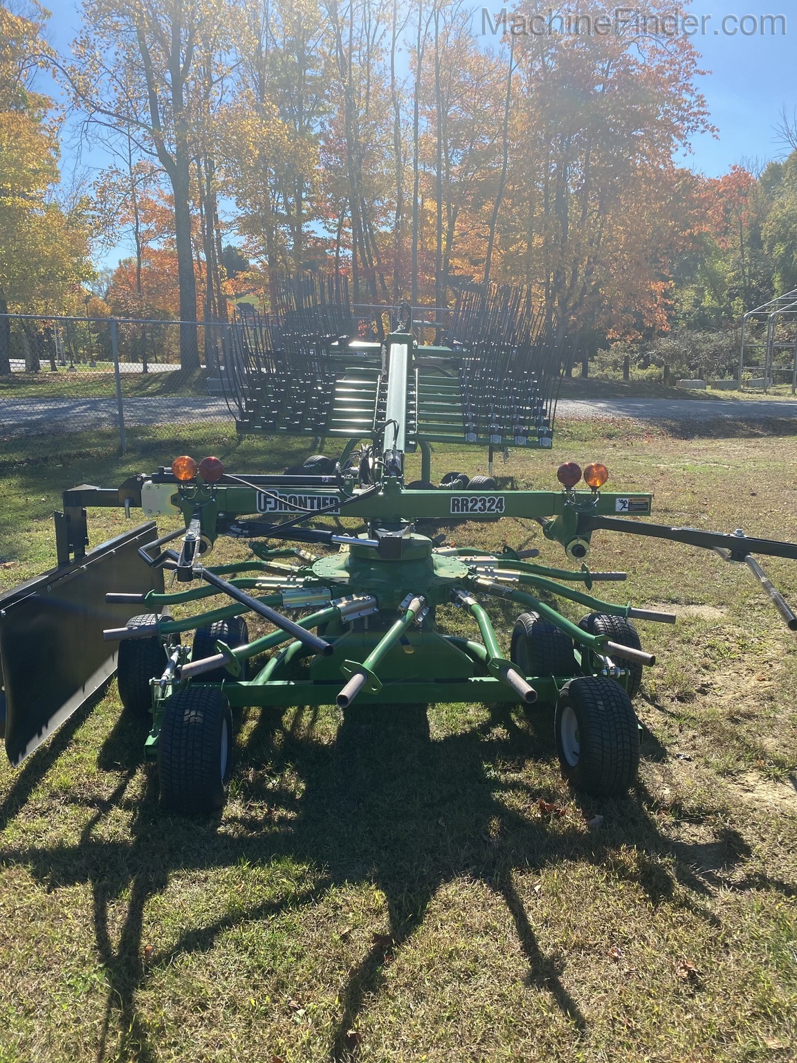 2019 Frontier RR2324 Image 2