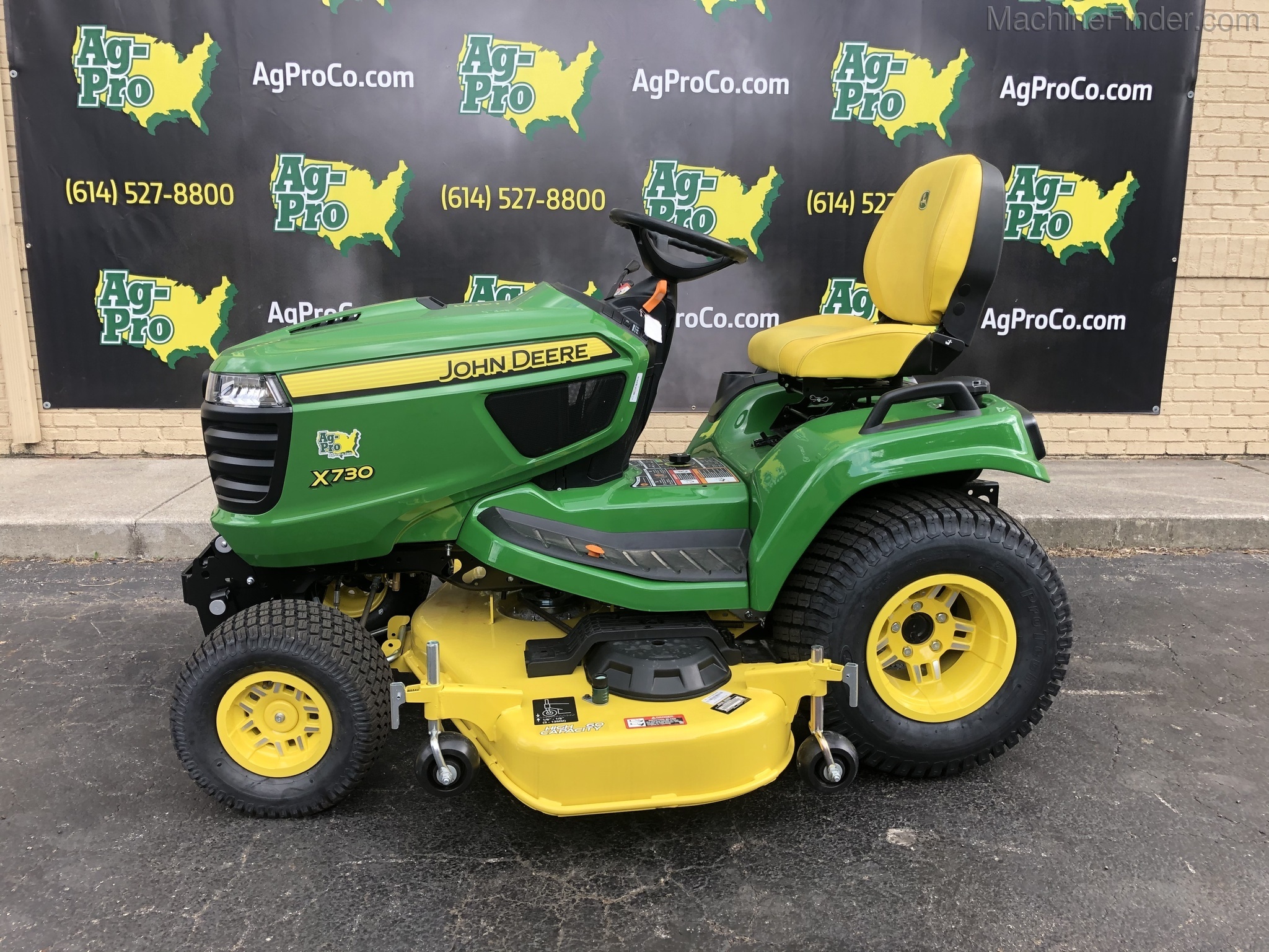 2020 John Deere X730 Image 1