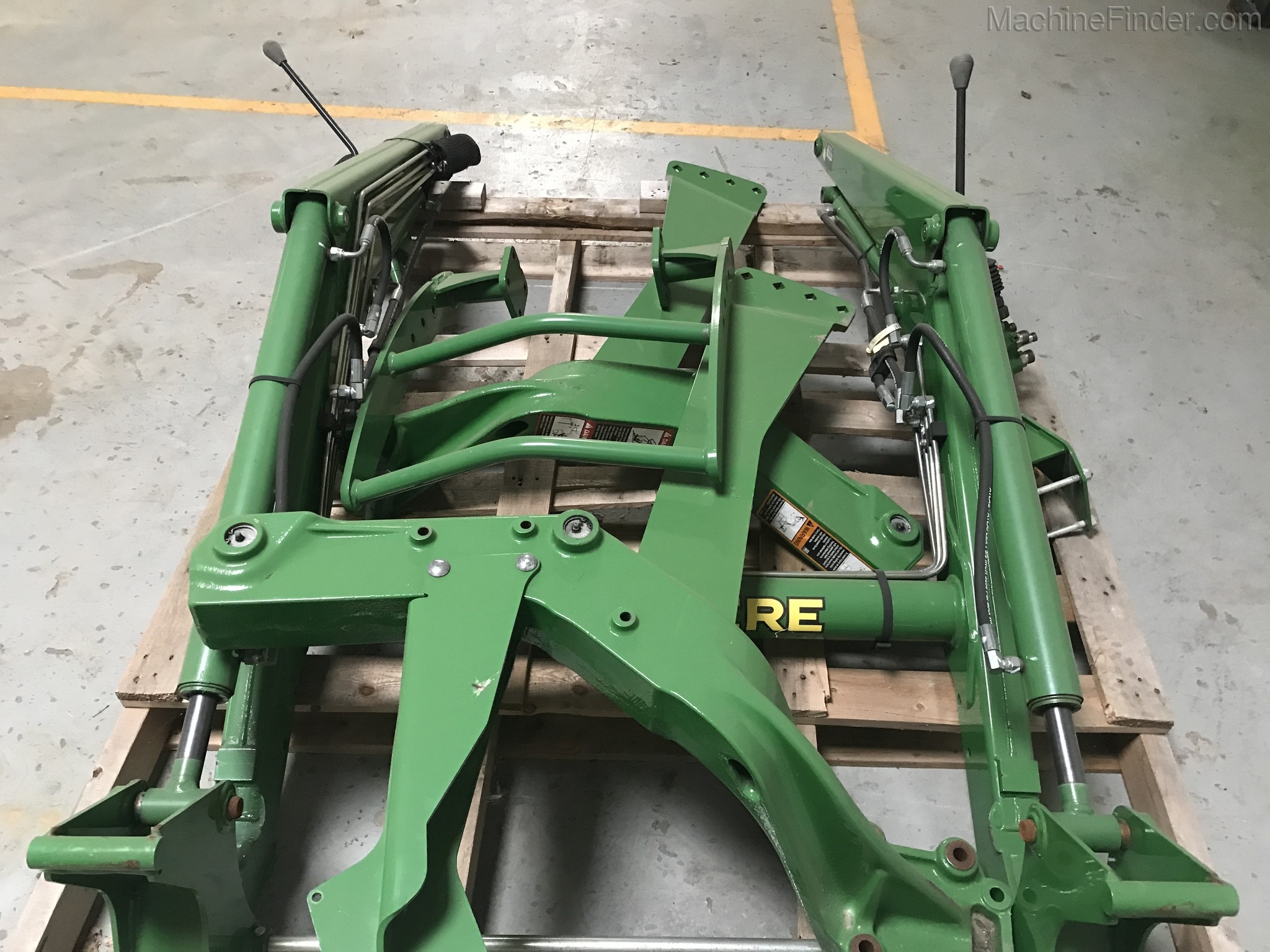 John Deere D170 loader assembly Image 4