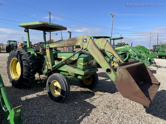1982 John Deere 2440 Image 1