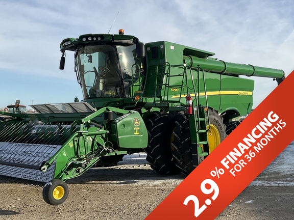 Photo of a 2019 John Deere S790