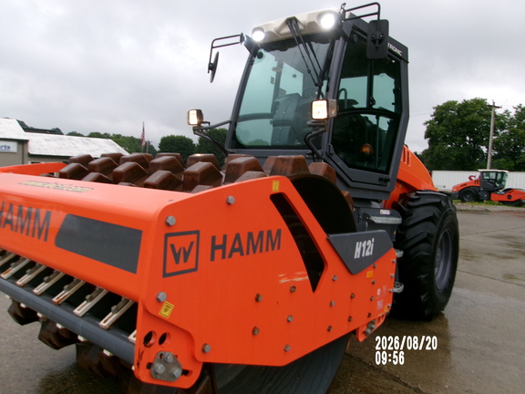 2022 Hamm H12IP