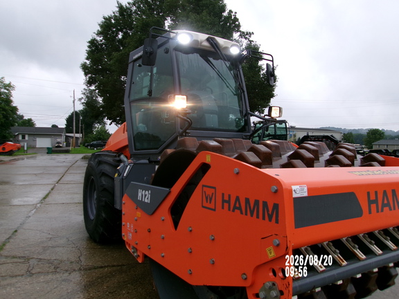 2022 Hamm H12IP