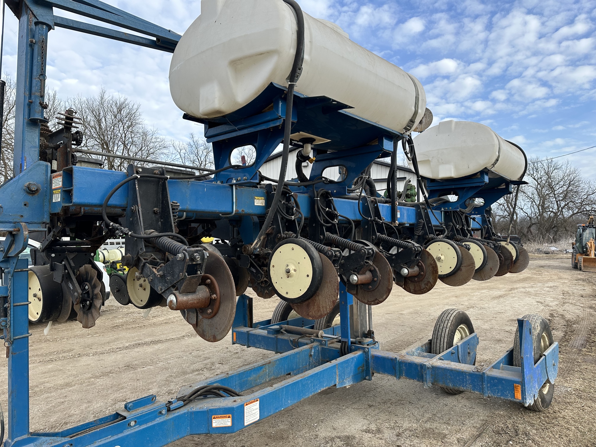 1998 Kinze 2500 Image 1
