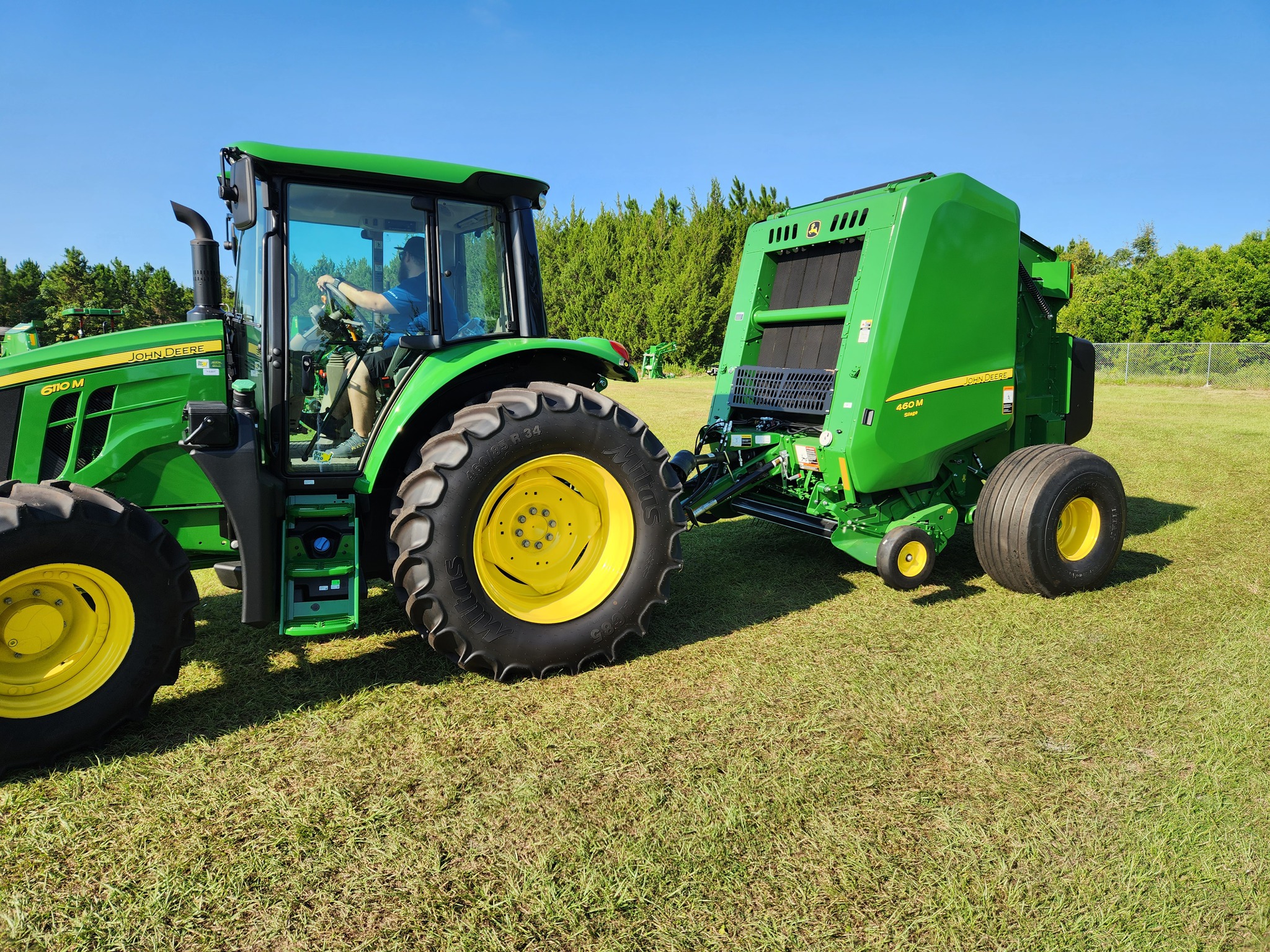 2023 John Deere 6110M Image 5