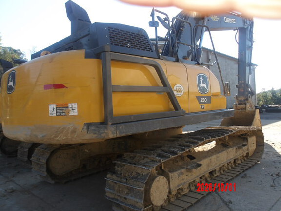 2023 John Deere 250 P-Tier