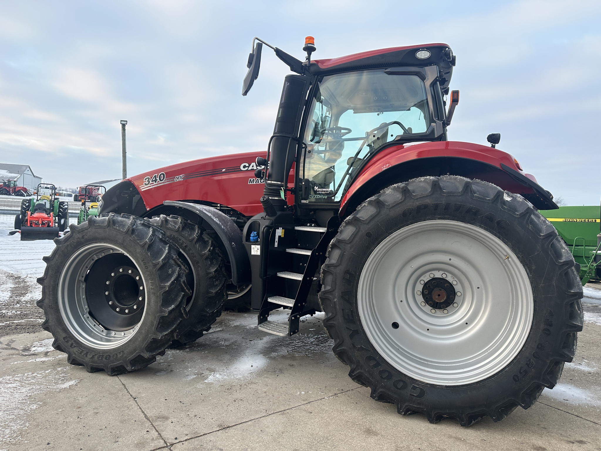 2022 Case IH Magnum 340 AFS Image 6