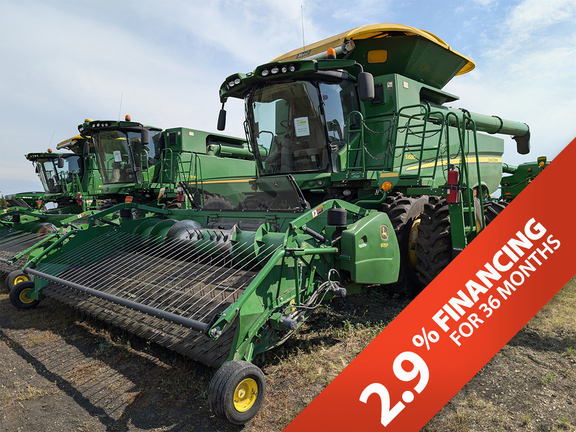 Photo of a 2015 John Deere S680
