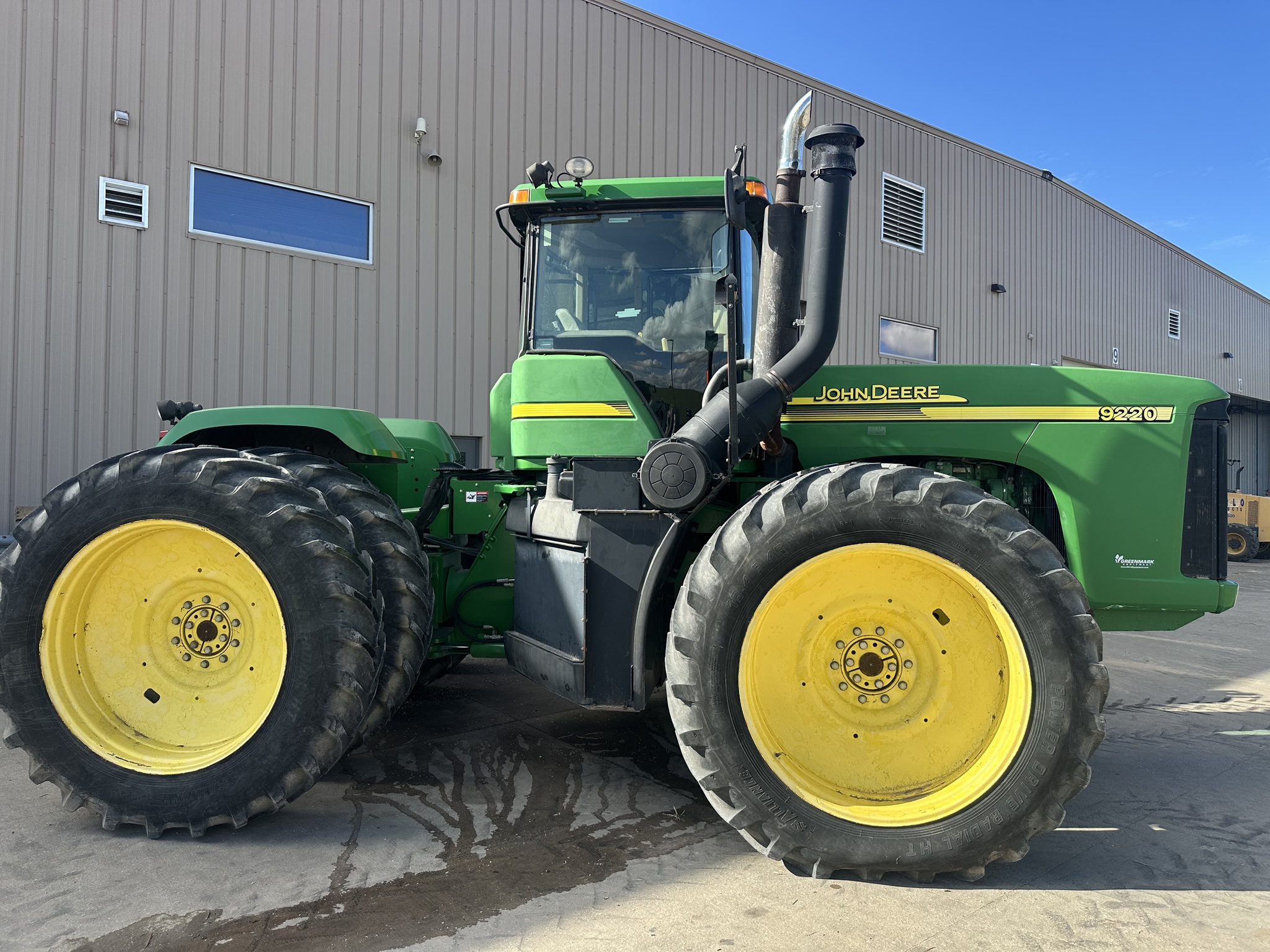 2004 John Deere 9220 Image 8