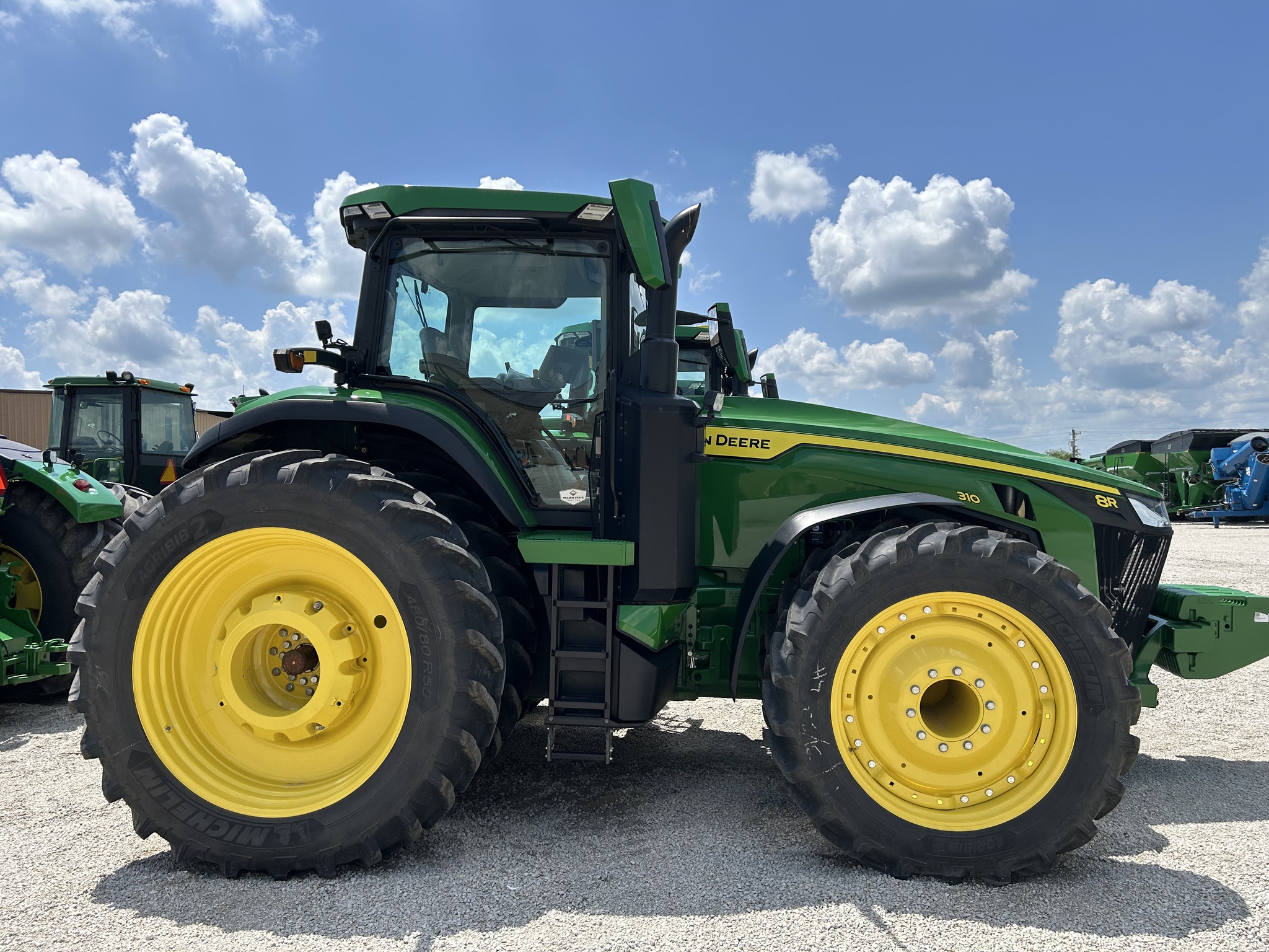  2023 John Deere 8R 310 at Heritage Tractor in Lexington, IL