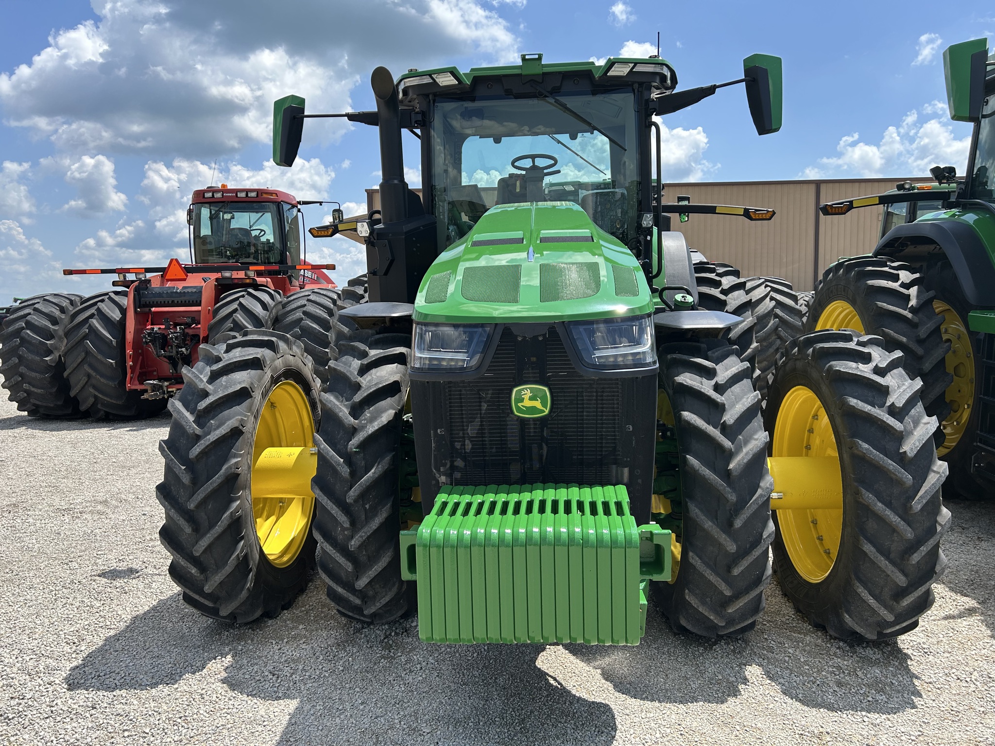  2023 John Deere 8R 310 at Heritage Tractor in Lexington, IL