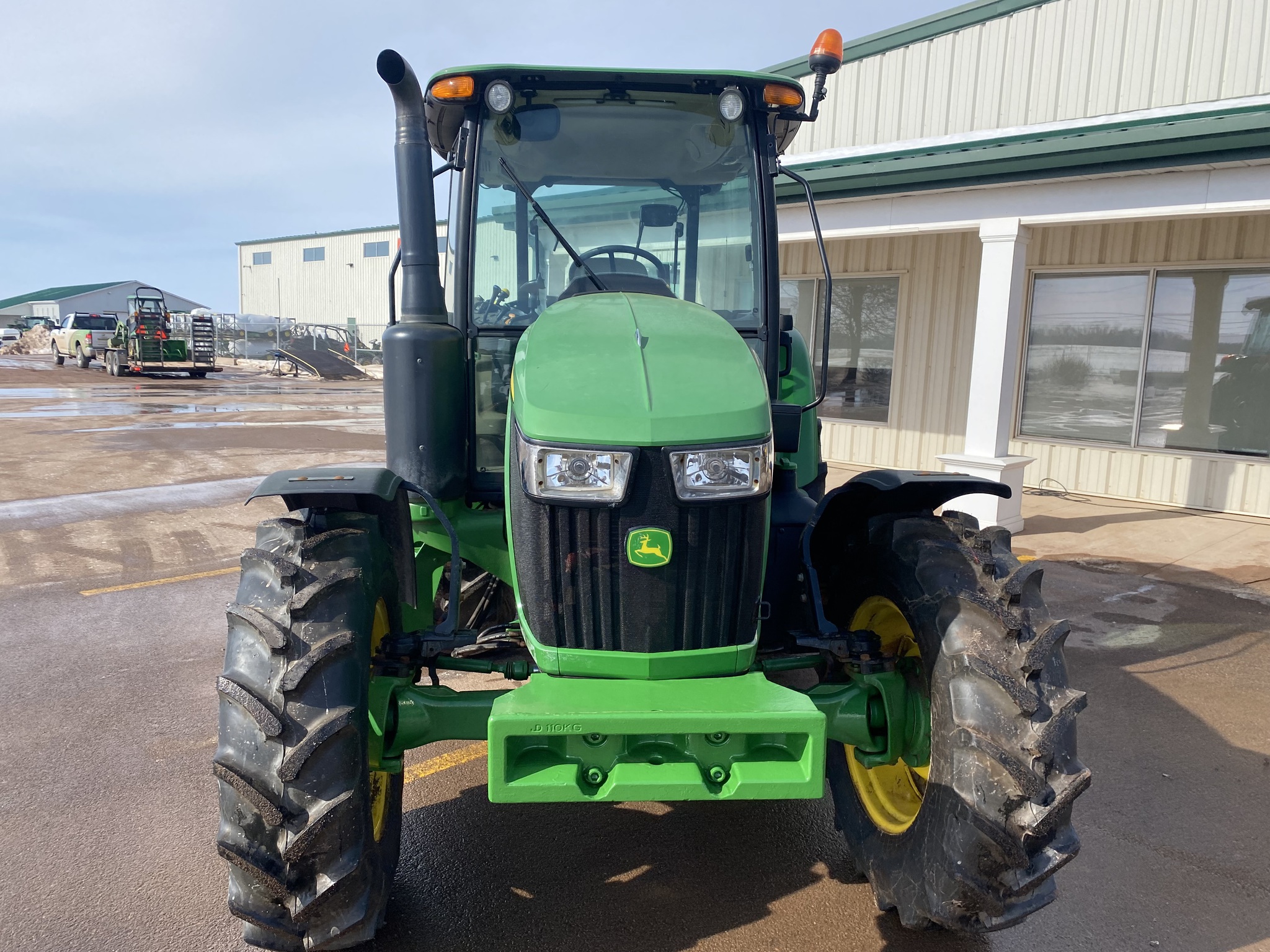 2019 John Deere 5100M Image 12