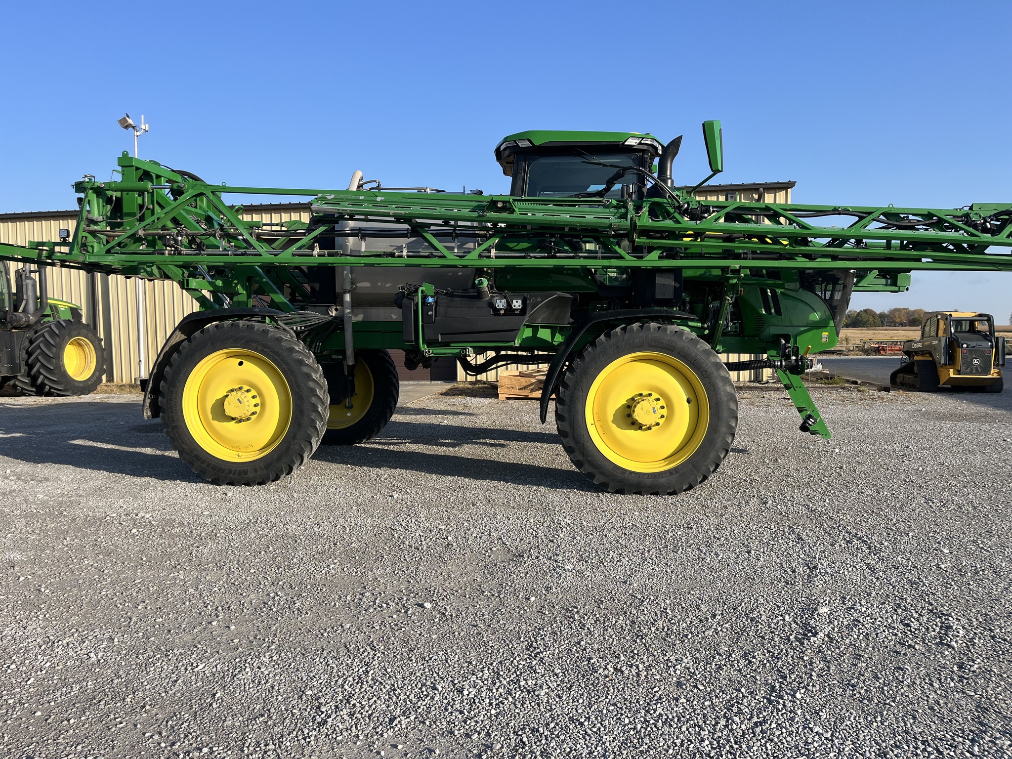  2023 John Deere 410R at Heritage Tractor in Nevada, MO