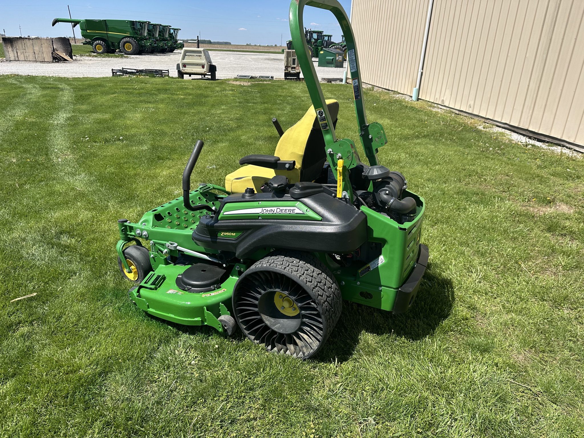 2022 John Deere Z950M Image 7