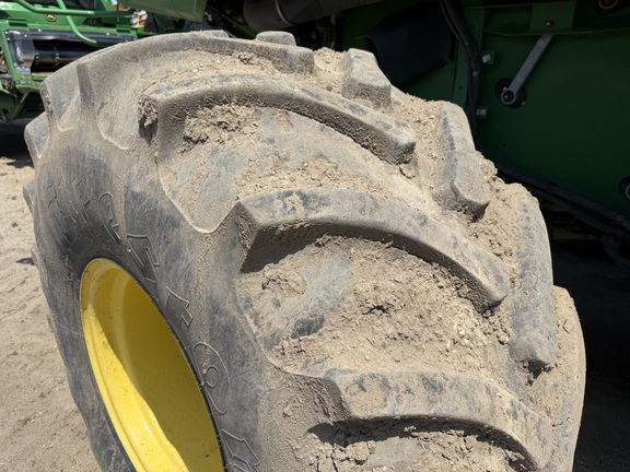 2014 John Deere S690 - Photo13