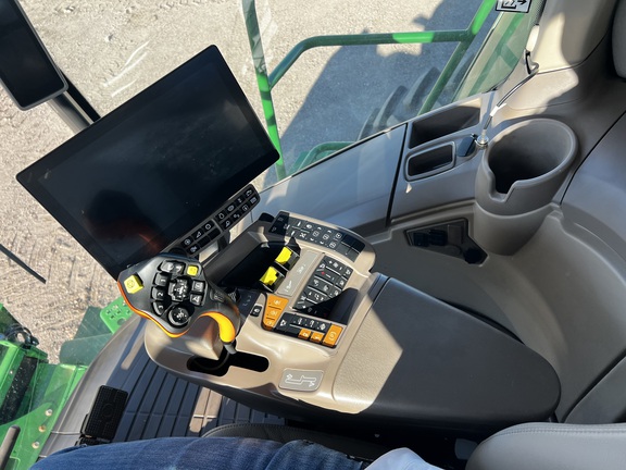 2024 John Deere S770 - Photo43