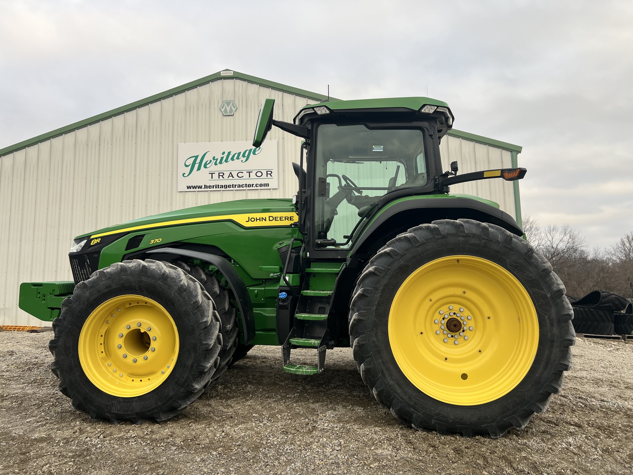  2021 John Deere 8R 370 at Heritage Tractor in Baldwin City, KS
