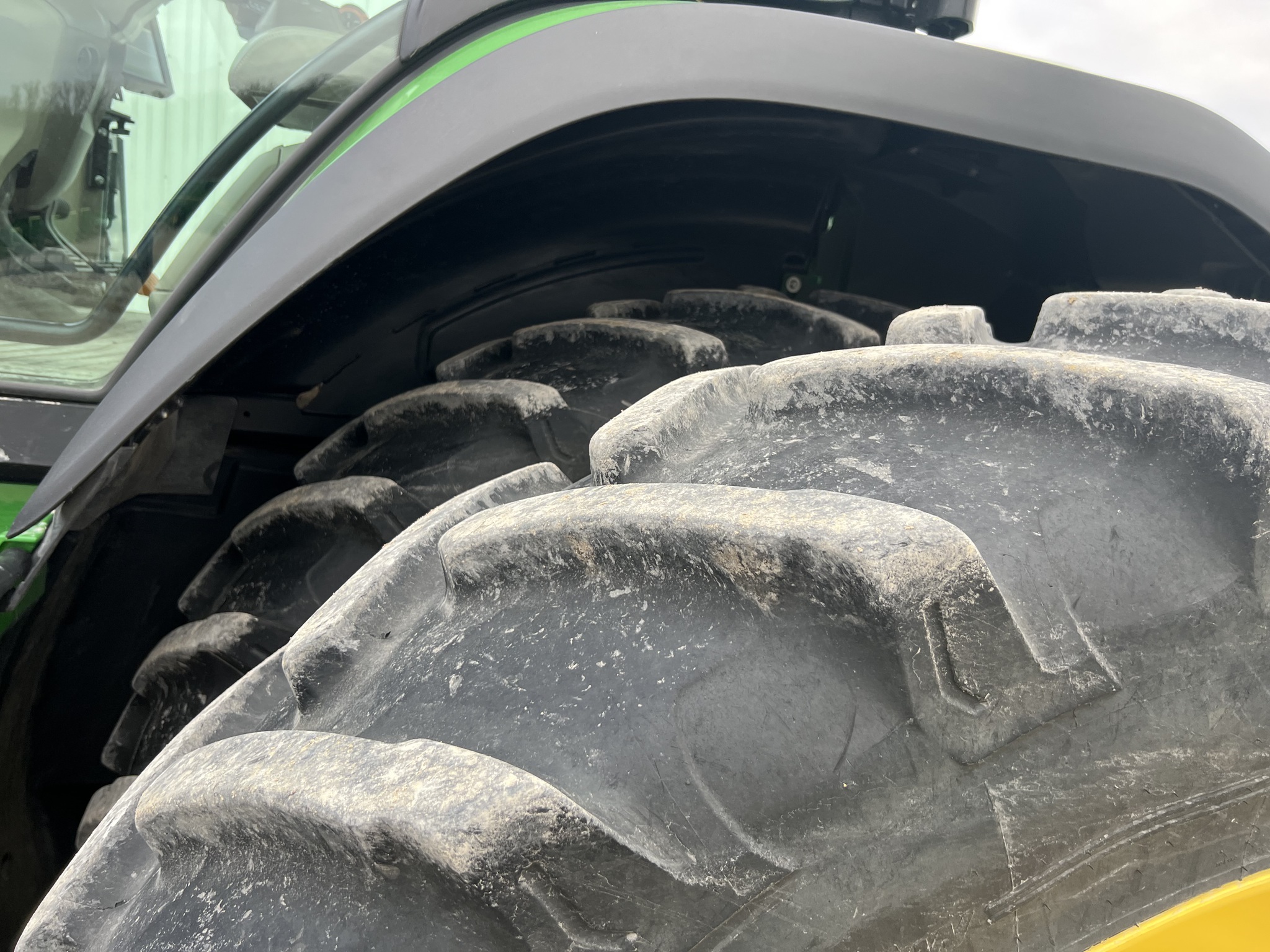  2021 John Deere 8R 370 at Heritage Tractor in Baldwin City, KS