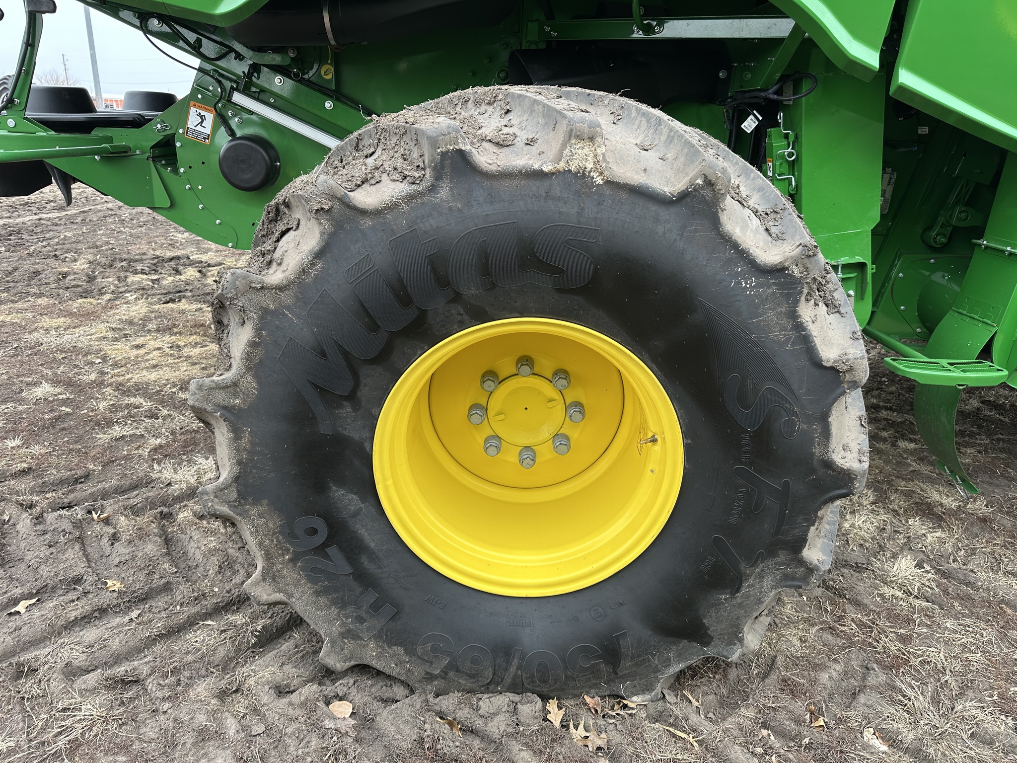  2024 John Deere S780 at Heritage Tractor in Monmouth, IL