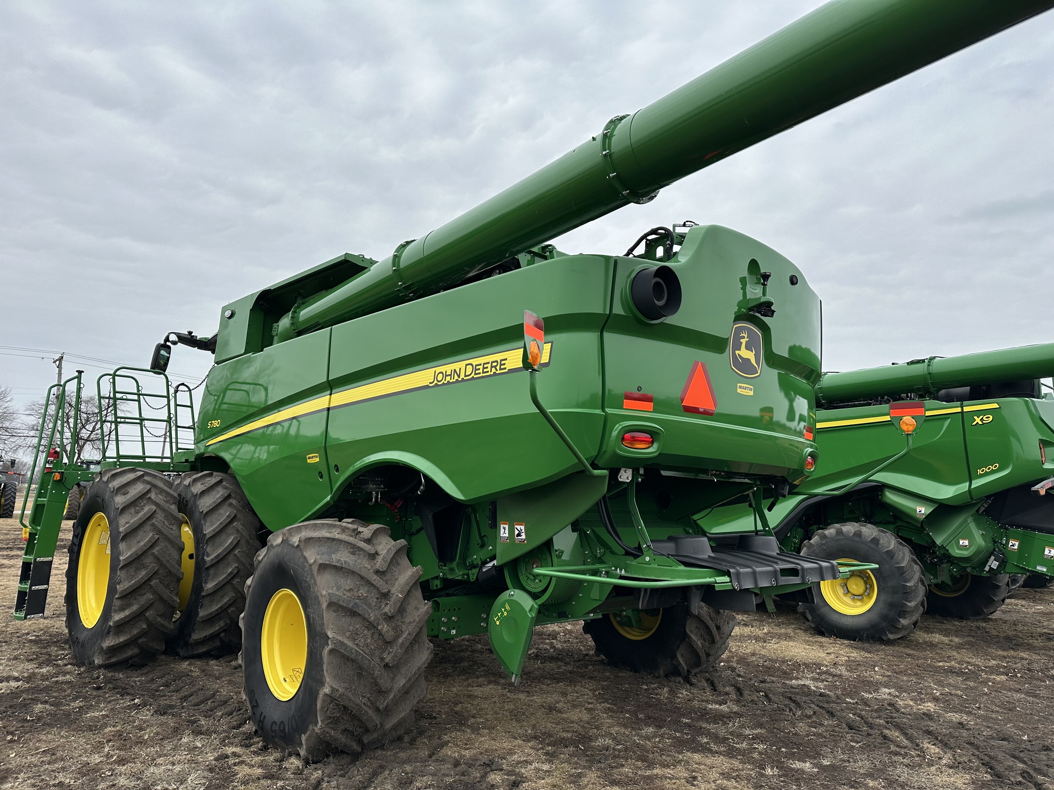  2024 John Deere S780 at Heritage Tractor in Monmouth, IL