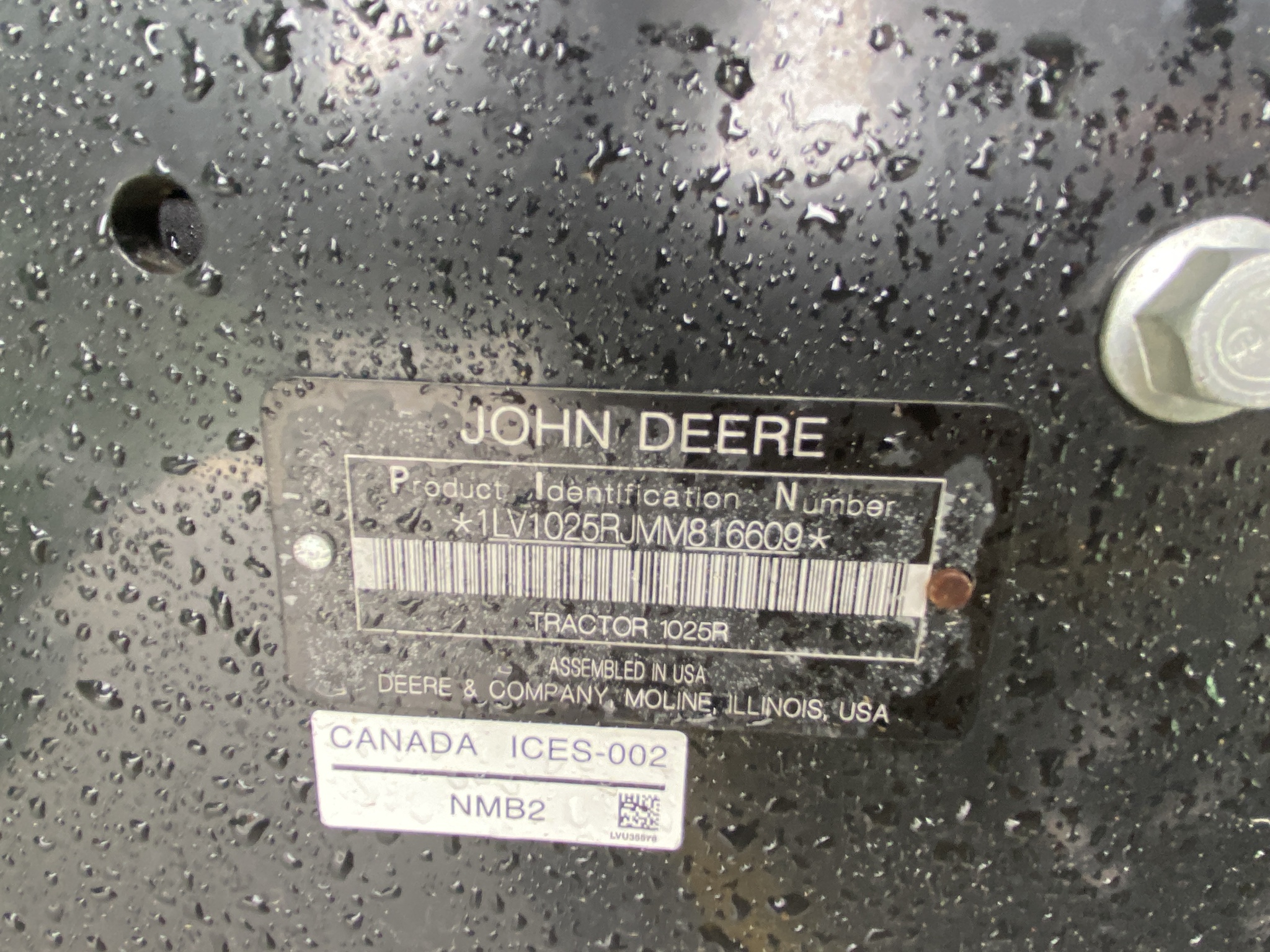 2021 John Deere 1025R Image 9